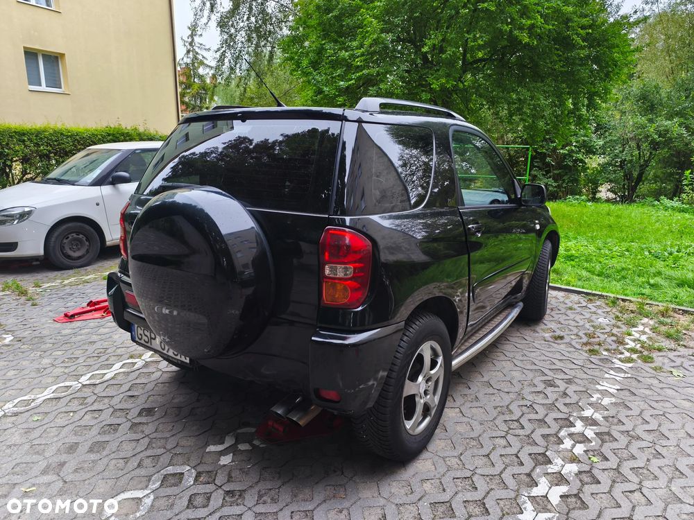 Toyota RAV4 1.8 VVT-i 4x2 - 8