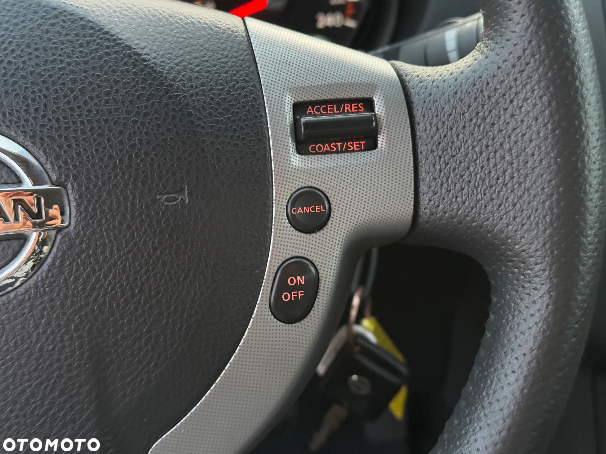 Nissan Qashqai 2.0 lounge - 17