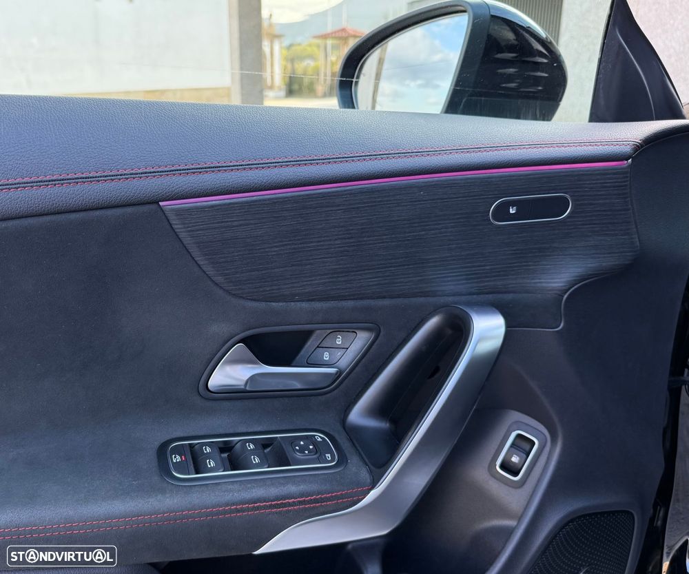 Mercedes-Benz CLA 250 e Shooting Brake AMG Line - 12