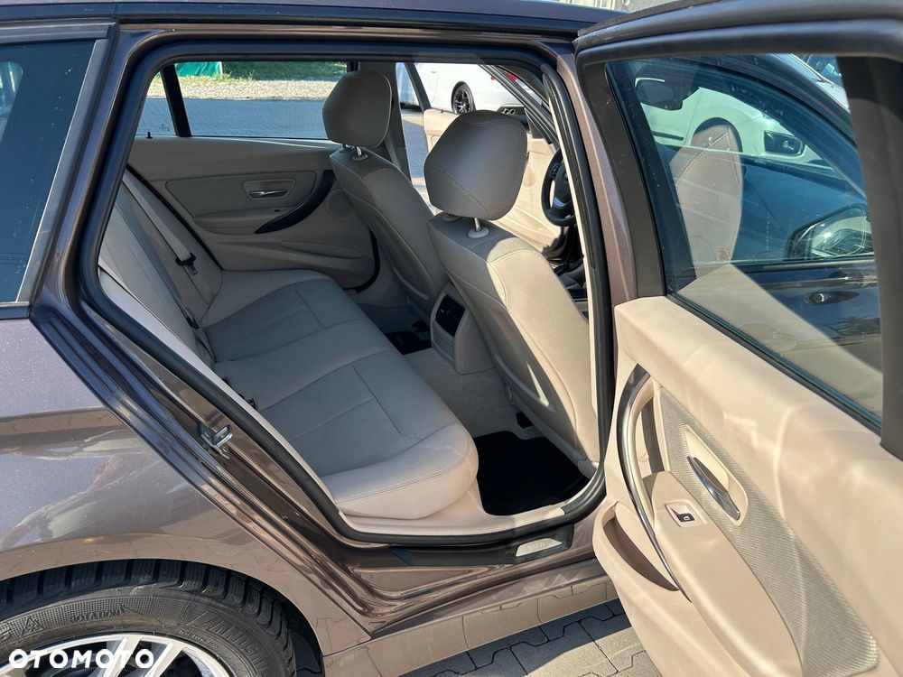 BMW Seria 3 - 23