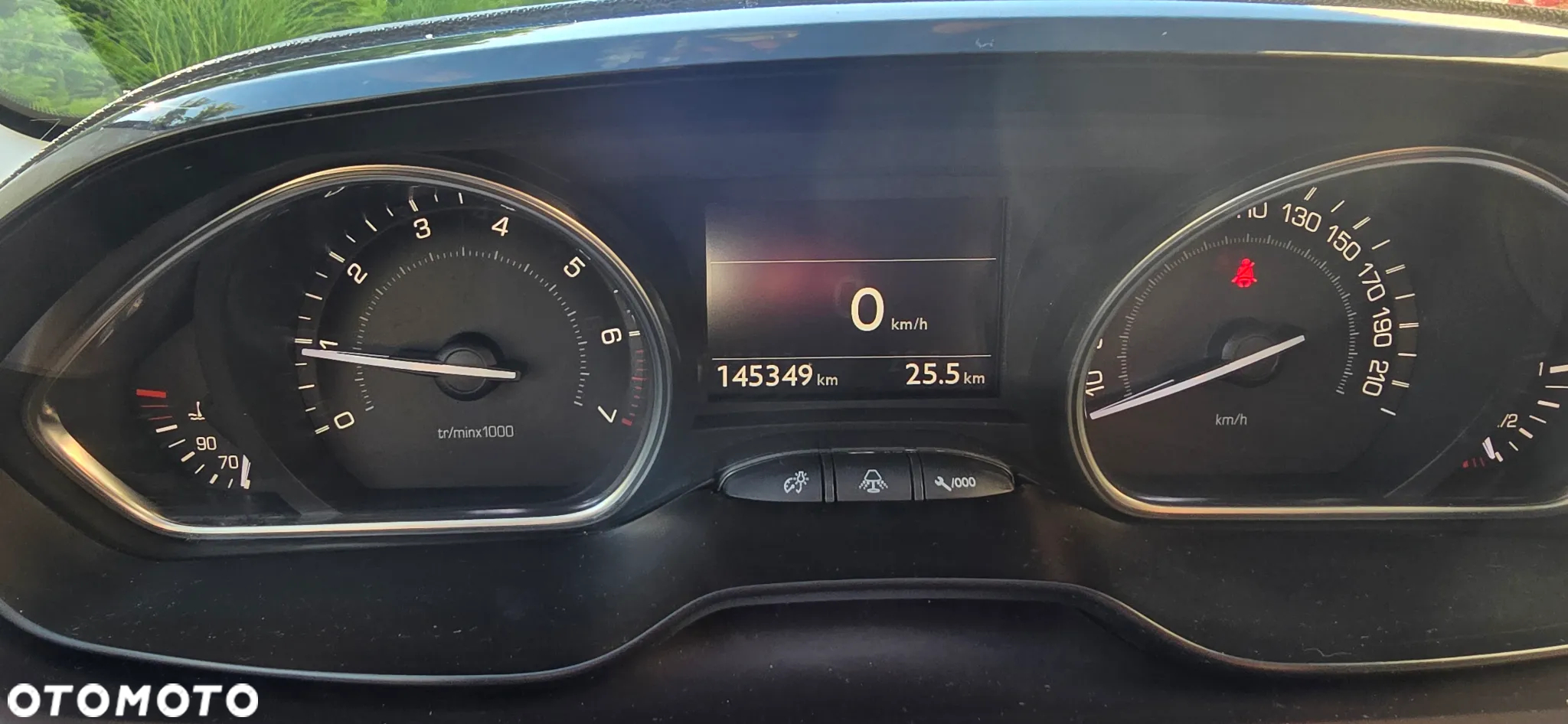 Peugeot 2008 1.6 VTi Allure - 10