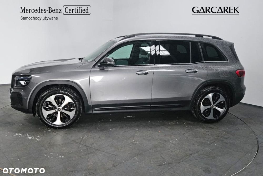Mercedes-Benz GLB - 9