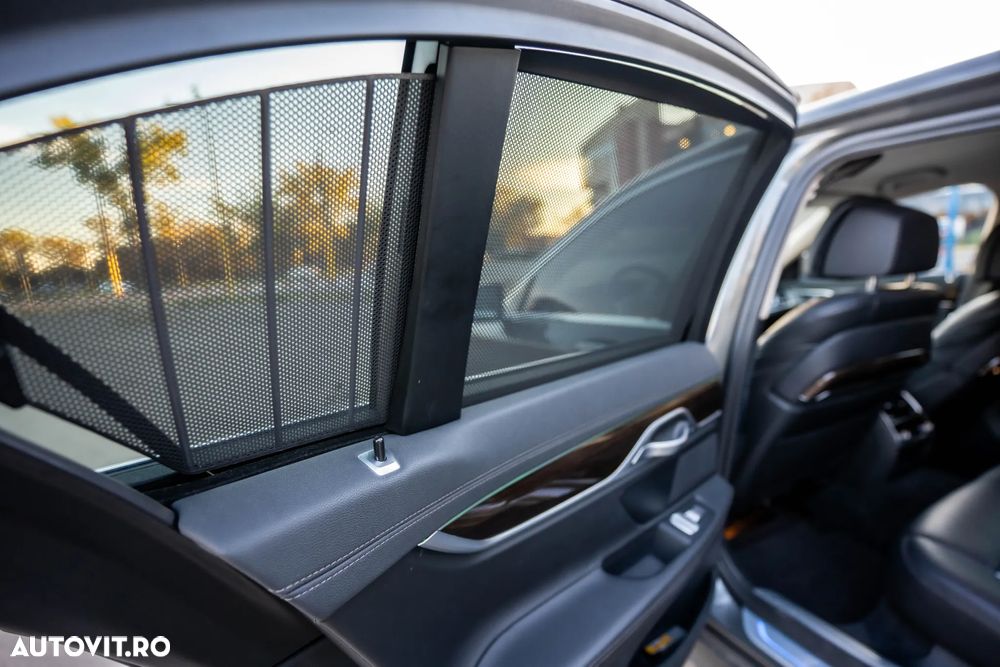 BMW Seria 7 740e iPerformance - 20