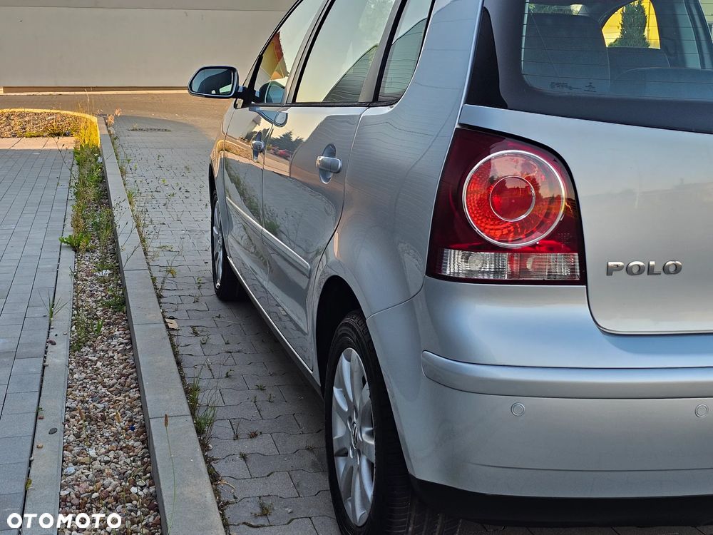 Volkswagen Polo 1.4 Highline - 37