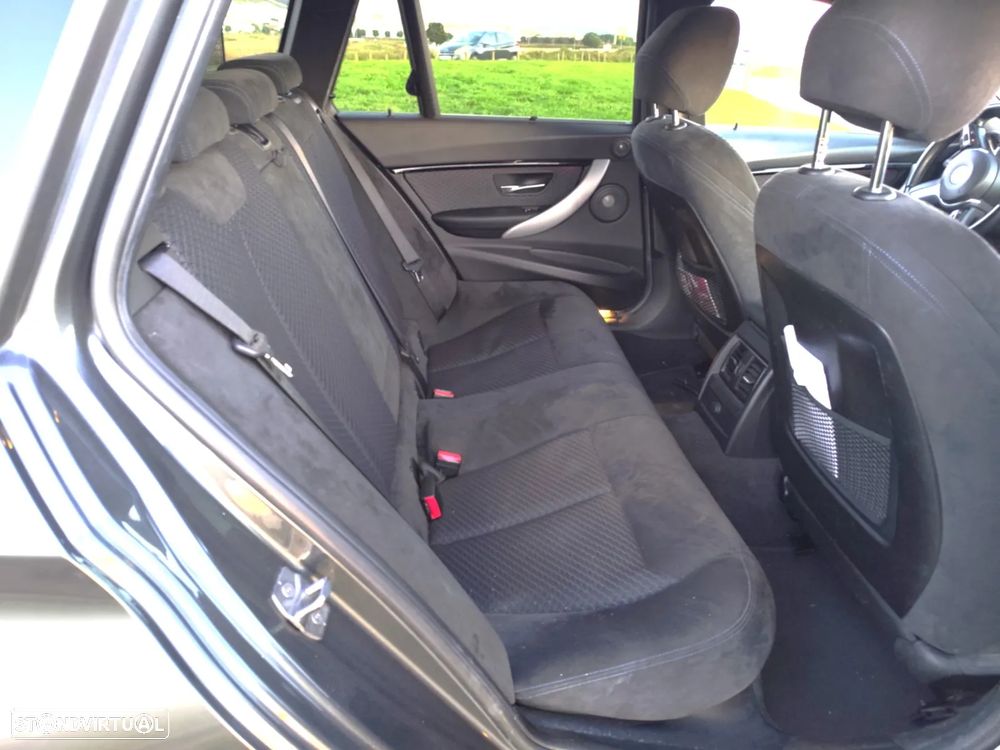 BMW 320 d Touring xDrive Aut. M Sport - 12