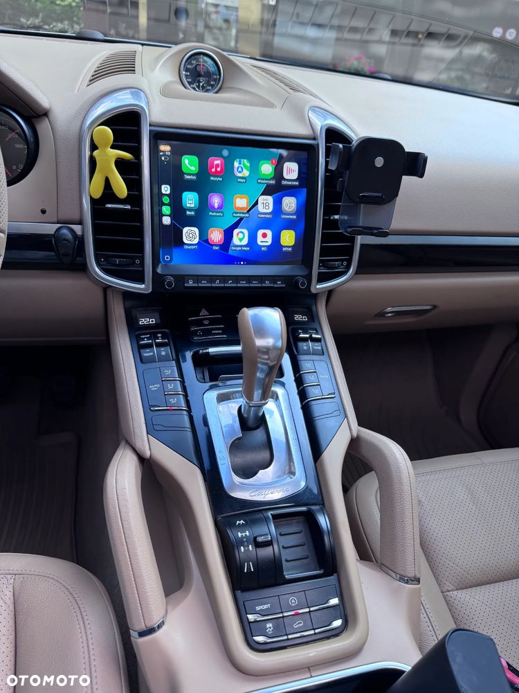 Porsche Cayenne - 3