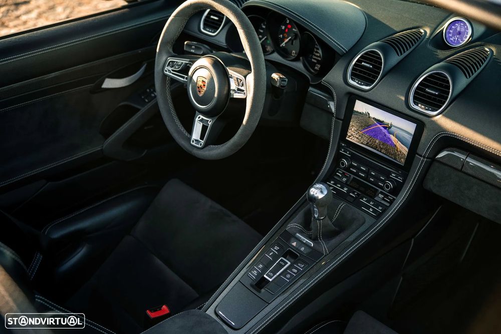 Porsche 718 Spyder Standard - 15