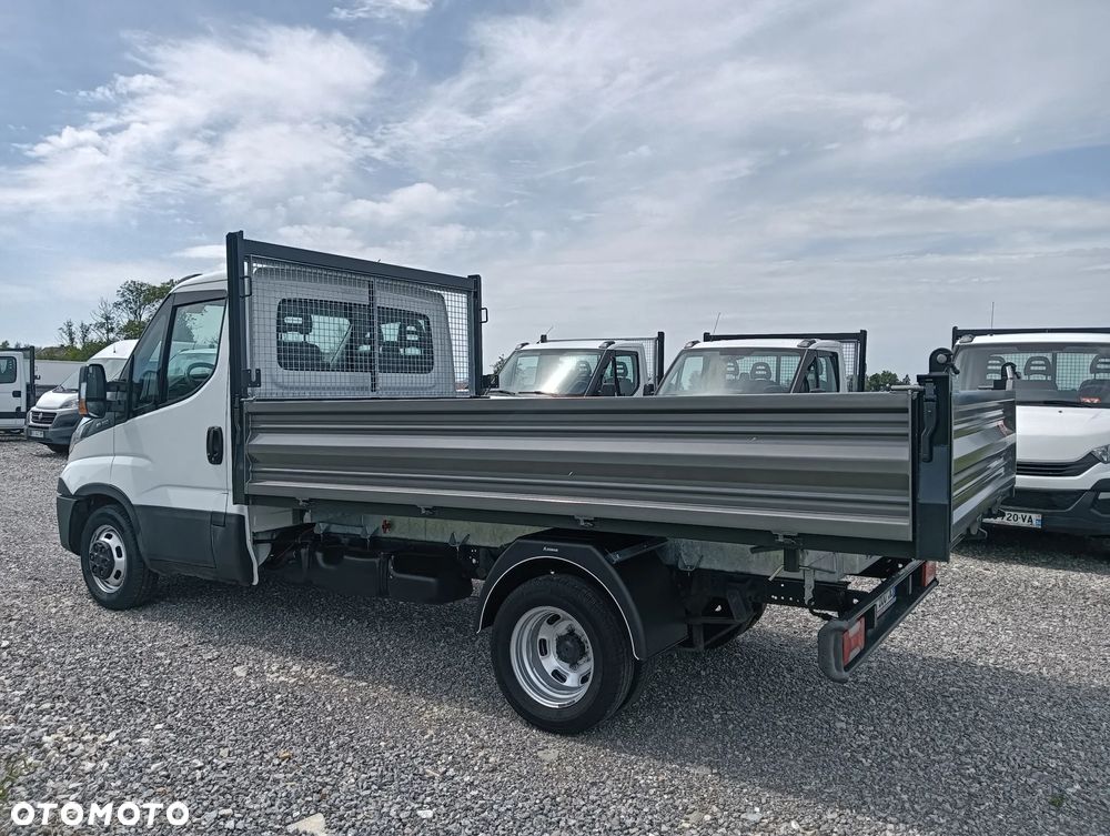 Iveco 35C14, 35C13, 35C15, 35C16 - 12