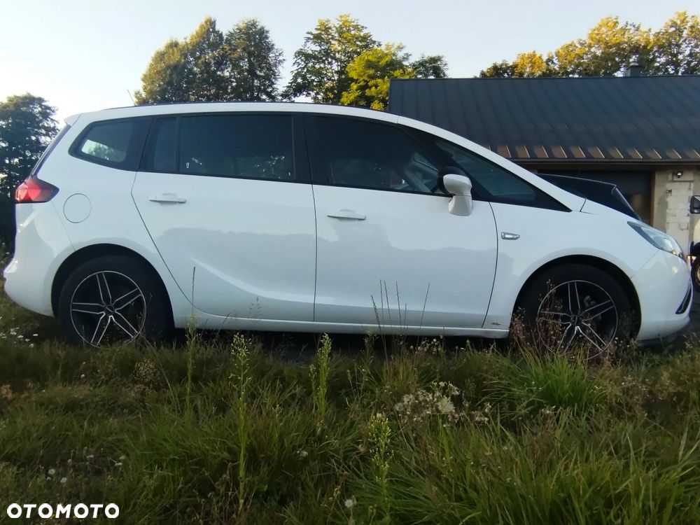 Opel Zafira - 4