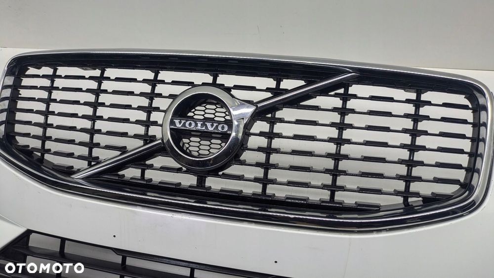 Zderzak przedni VOLVO XC60 II 2018-2021 - 6