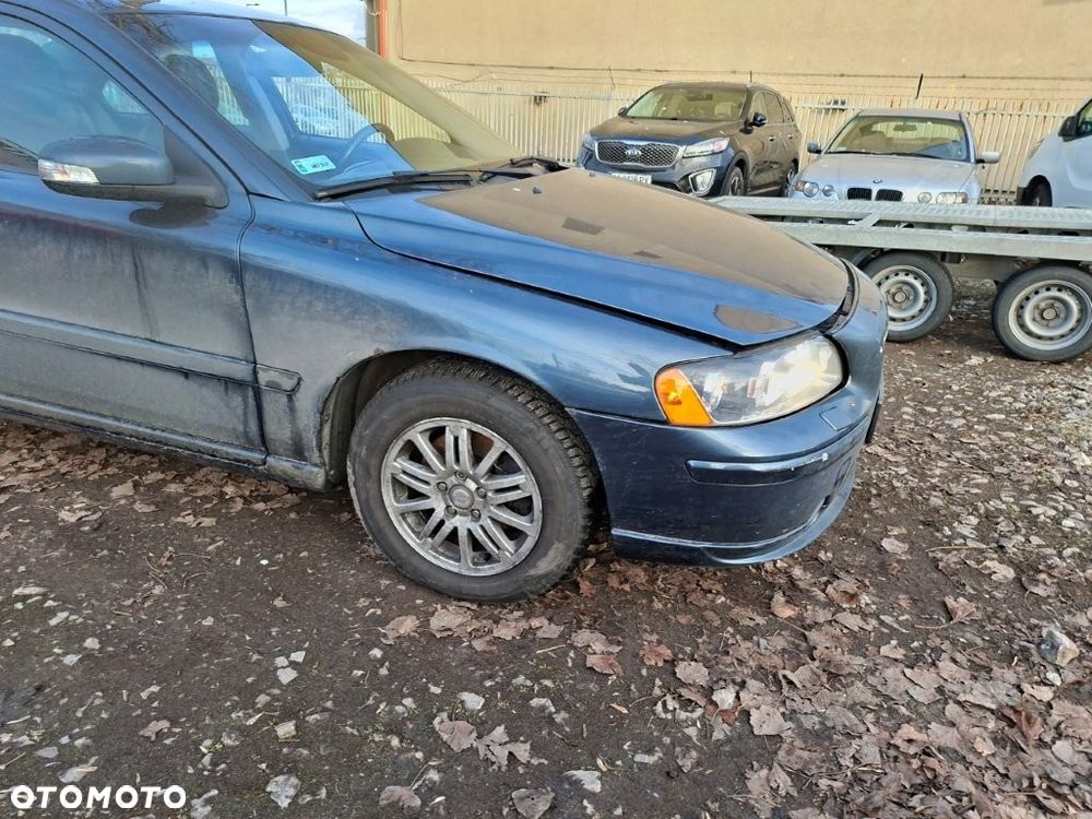 Volvo S60 2.4 Momentum - 4