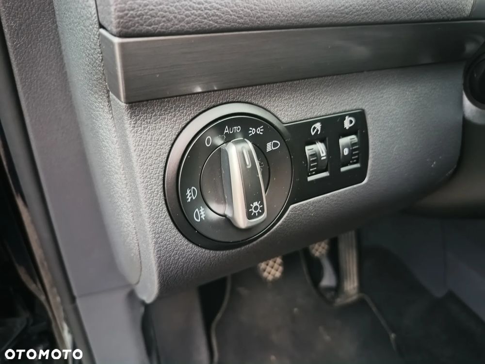 Volkswagen Touran - 20