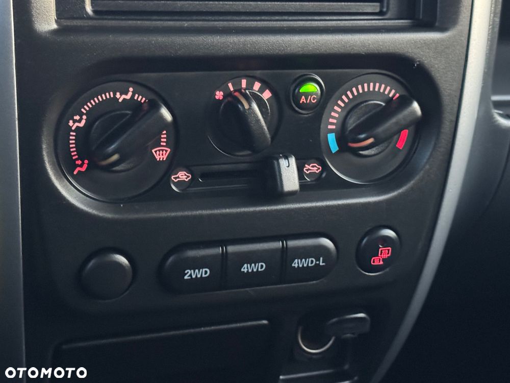 Suzuki Jimny - 33