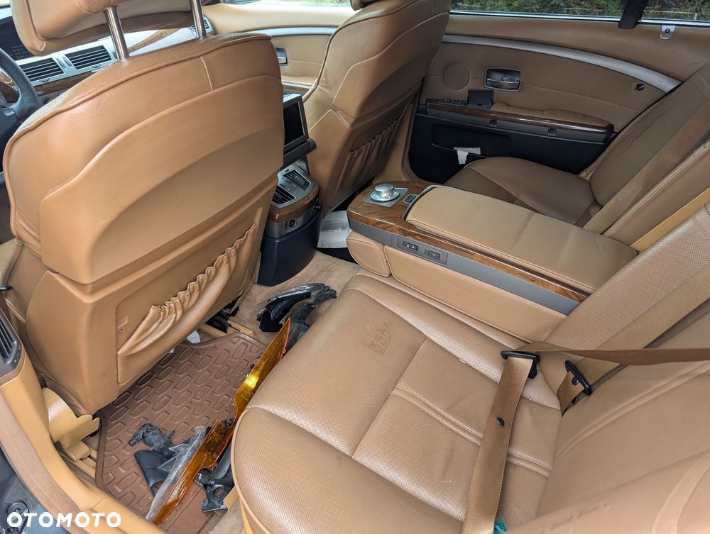 BMW Seria 7 740d - 15