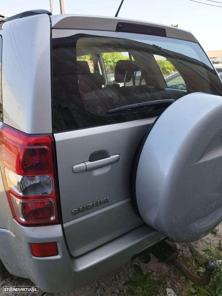 Suzuki Grand Vitara 1.9 DDiS X-Nature - 8