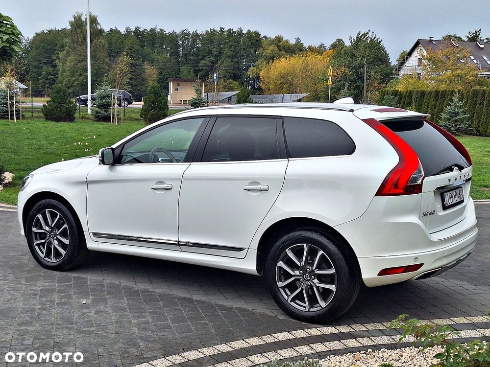 Volvo XC 60 D4 Geartronic Summum - 10