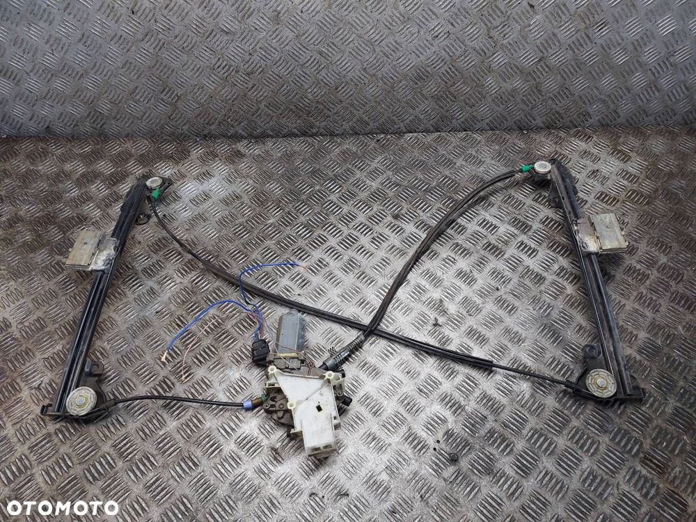 MECHANIZM PODNOŚNIK SZYBY ELEKTRYCZNY KLAPY BAGAŻNIKA FREELANDER I - 1