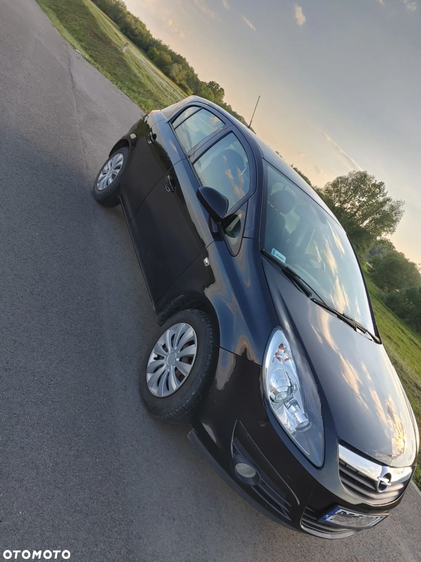 Opel Corsa - 1