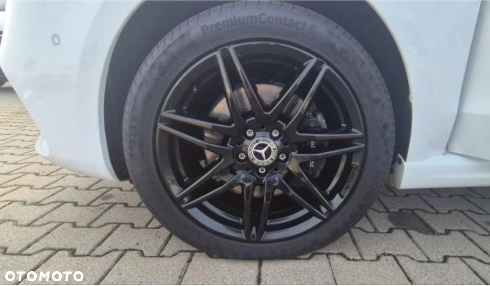 Mercedes-Benz Klasa V 300 d extralang 4Matic 9G-TRONIC Avantgarde - 2