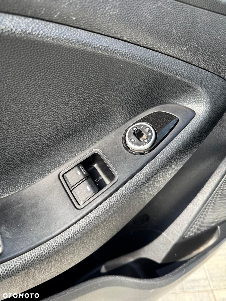 Hyundai i20 blue 1.2 Classic - 19