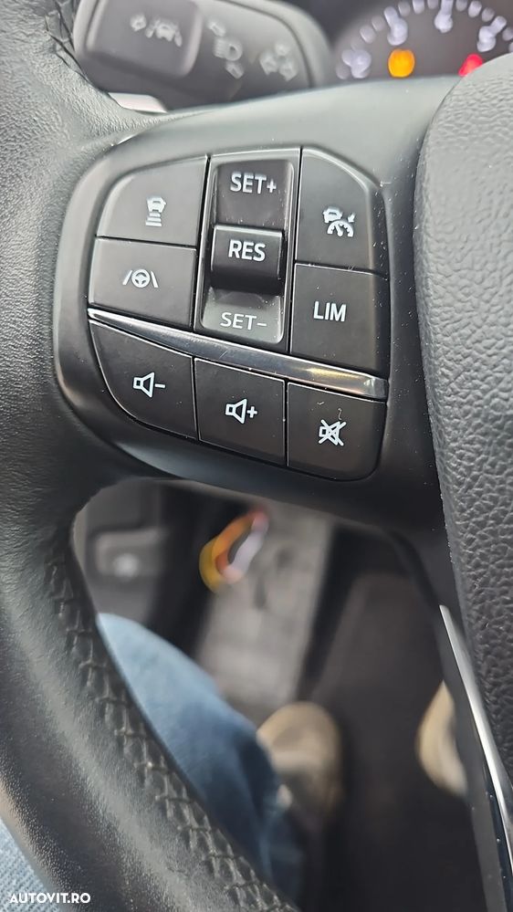 Ford Focus 1.0 EcoBoost Start-Stopp-System Aut. ACTIVE - 4