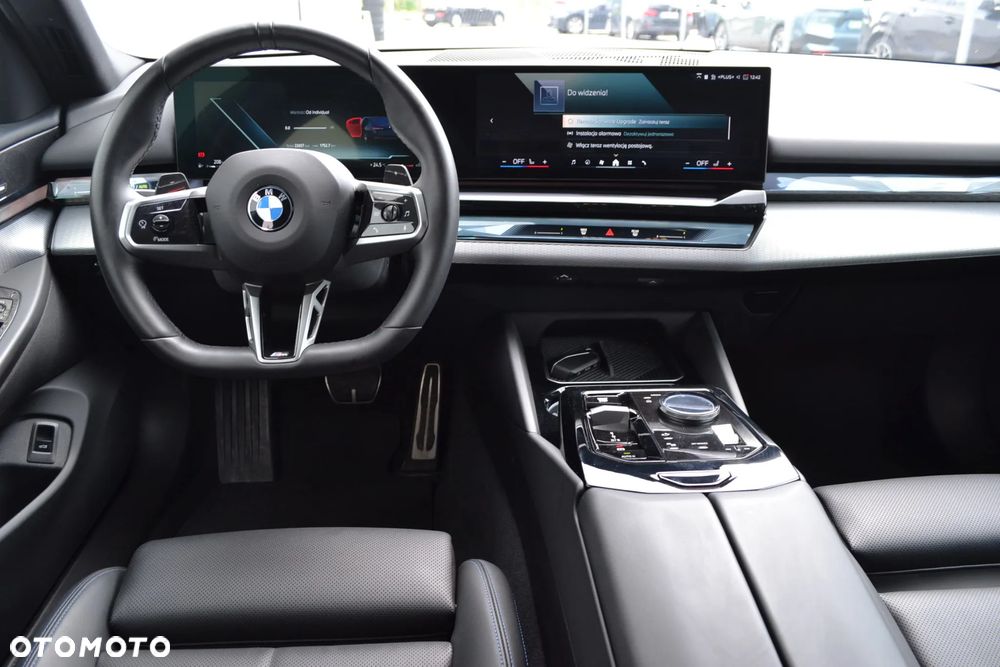 BMW Seria 5 520d xDrive mHEV M Sport - 16