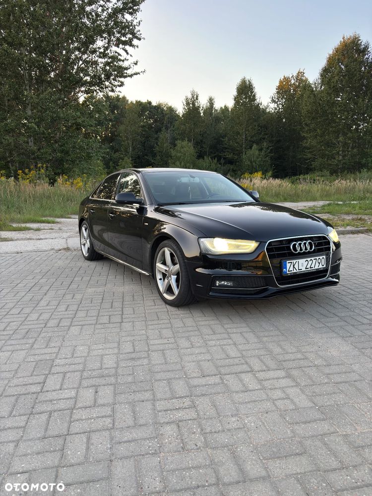 Audi A4 Limousine - 1