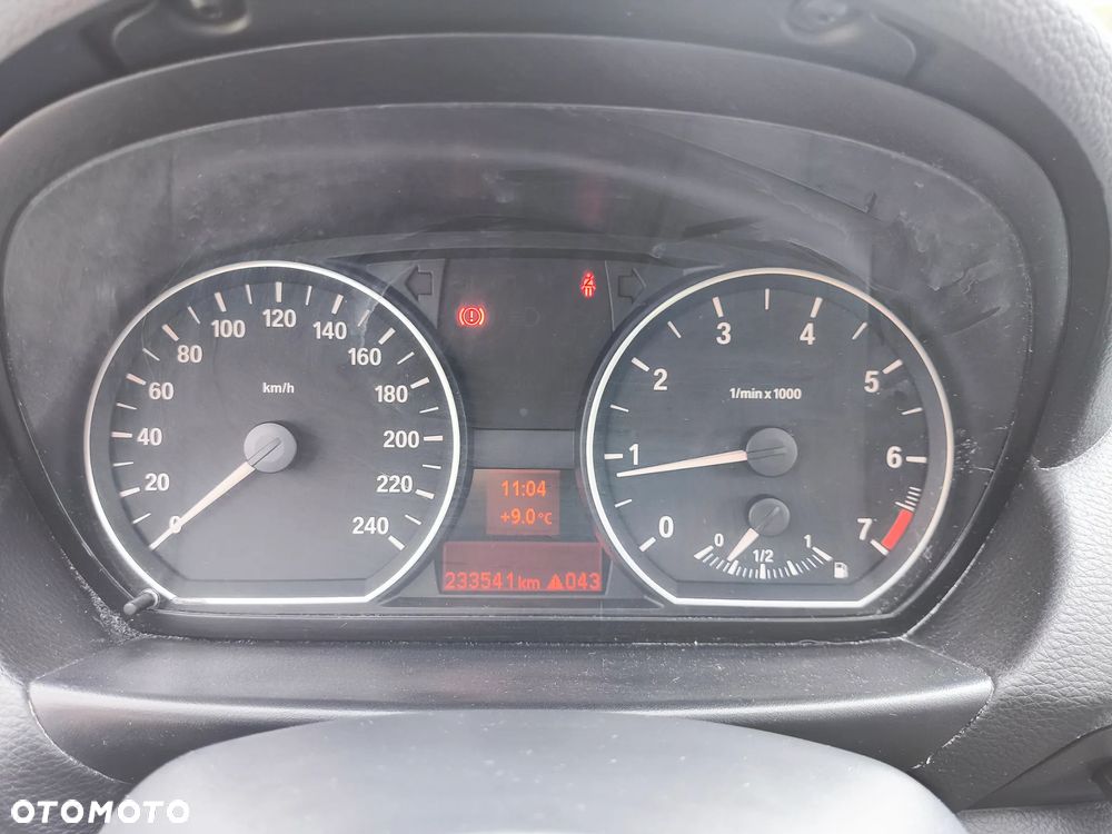 BMW Seria 1 118i - 13