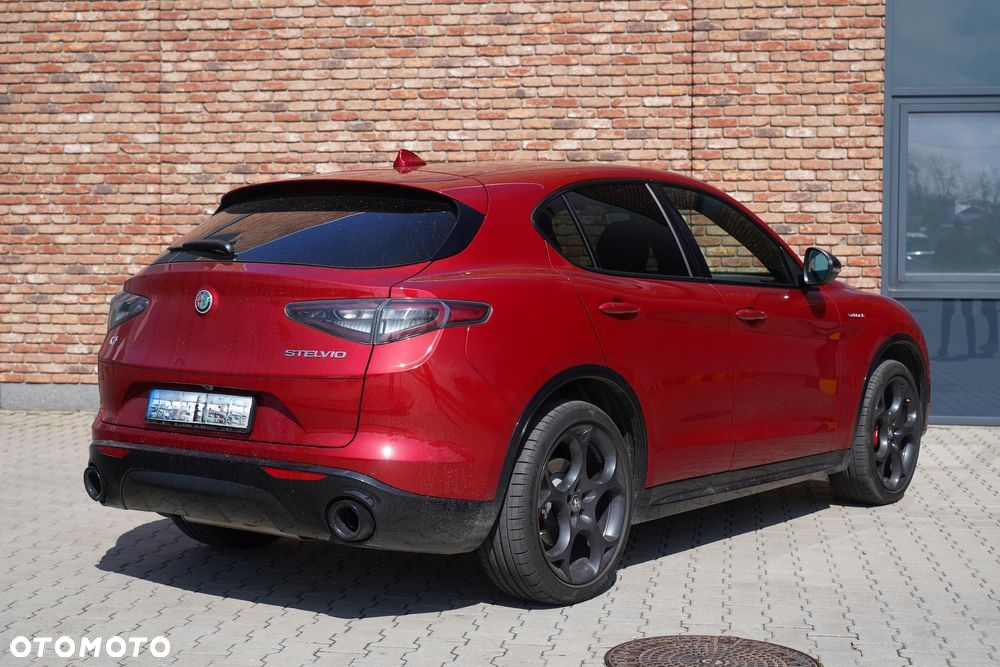 Alfa Romeo Stelvio 2.0 Turbo Veloce Q4 - 5