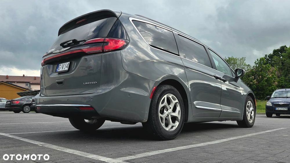 Chrysler Pacifica - 6