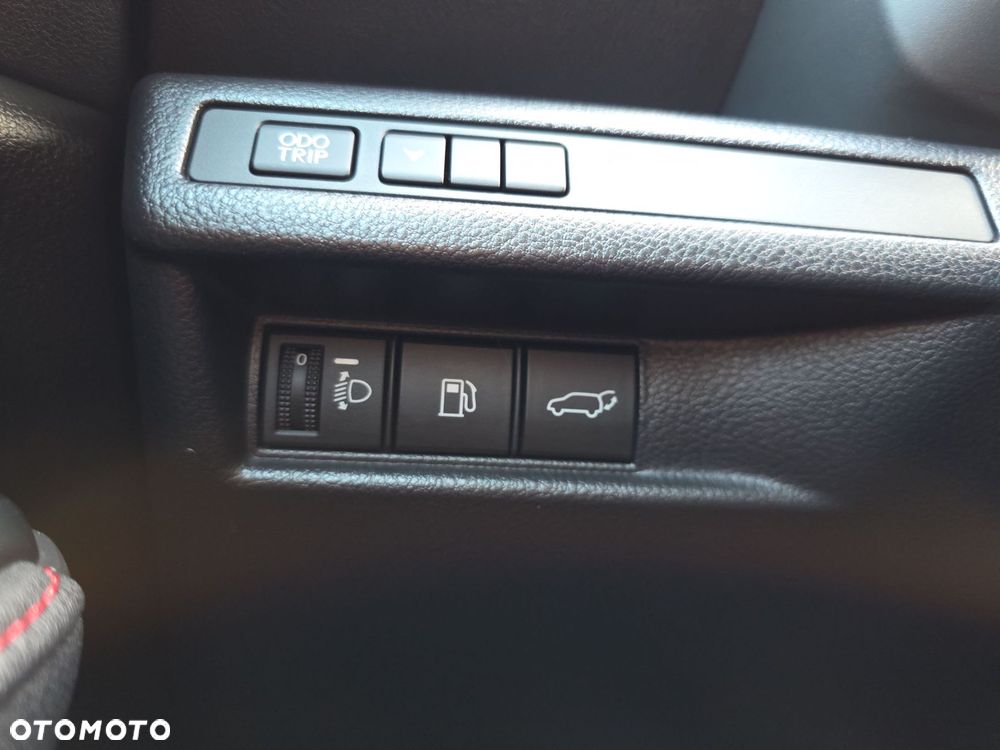 Lexus LBX 1.5 Hybrid Emotion - 25