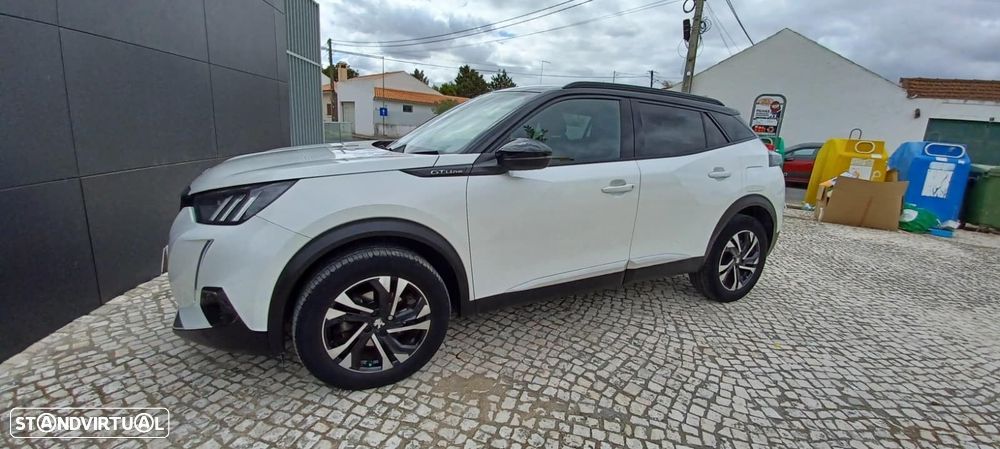 Peugeot 2008 1.2 PureTech GT Line - 3