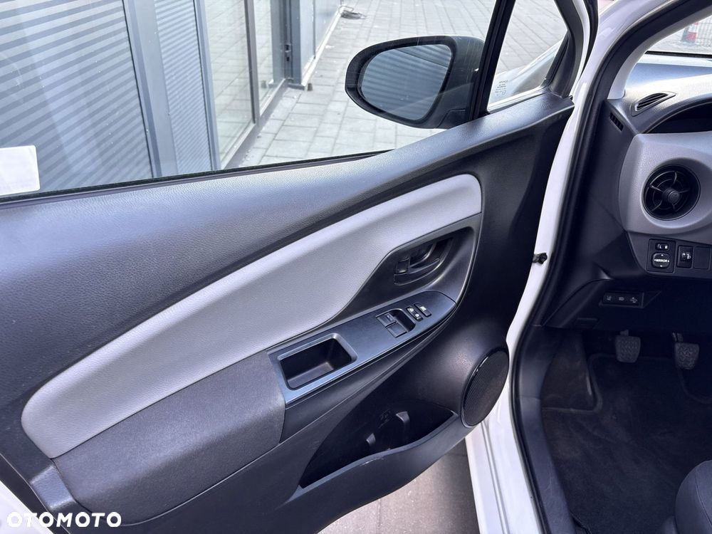 Toyota Yaris 1.0 Active - 10