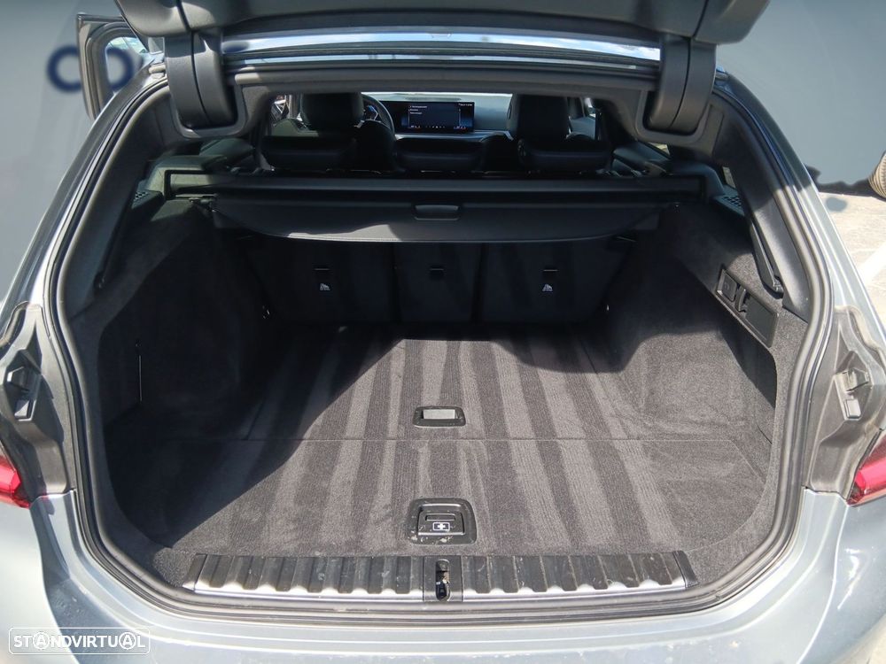 BMW 320 d Pack Desportivo M Auto - 24