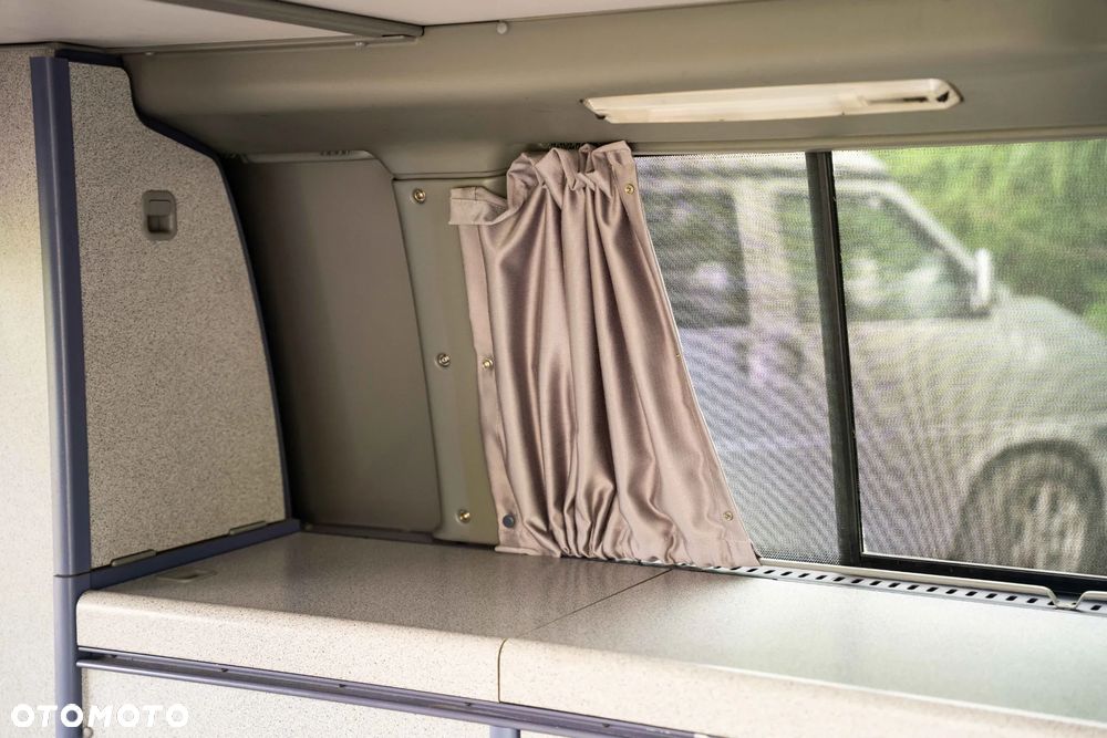 Volkswagen California - 11