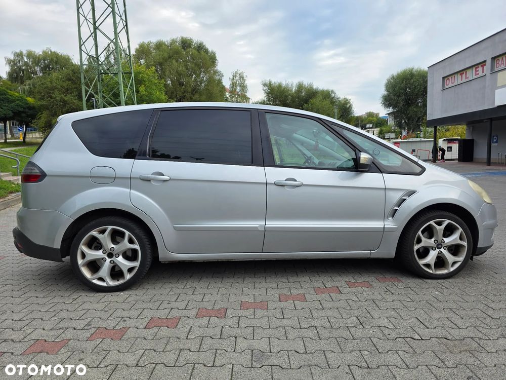 Ford S-Max - 8