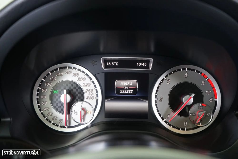 Mercedes-Benz A 180 d AMG Line Aut. - 25