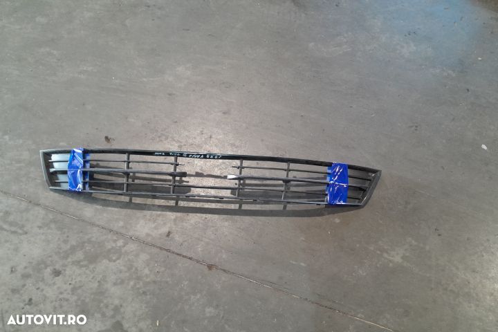 Grila bara fata centru 6V0853665 6V0853665 Skoda Fabia NJ [2014 - 201 - 1