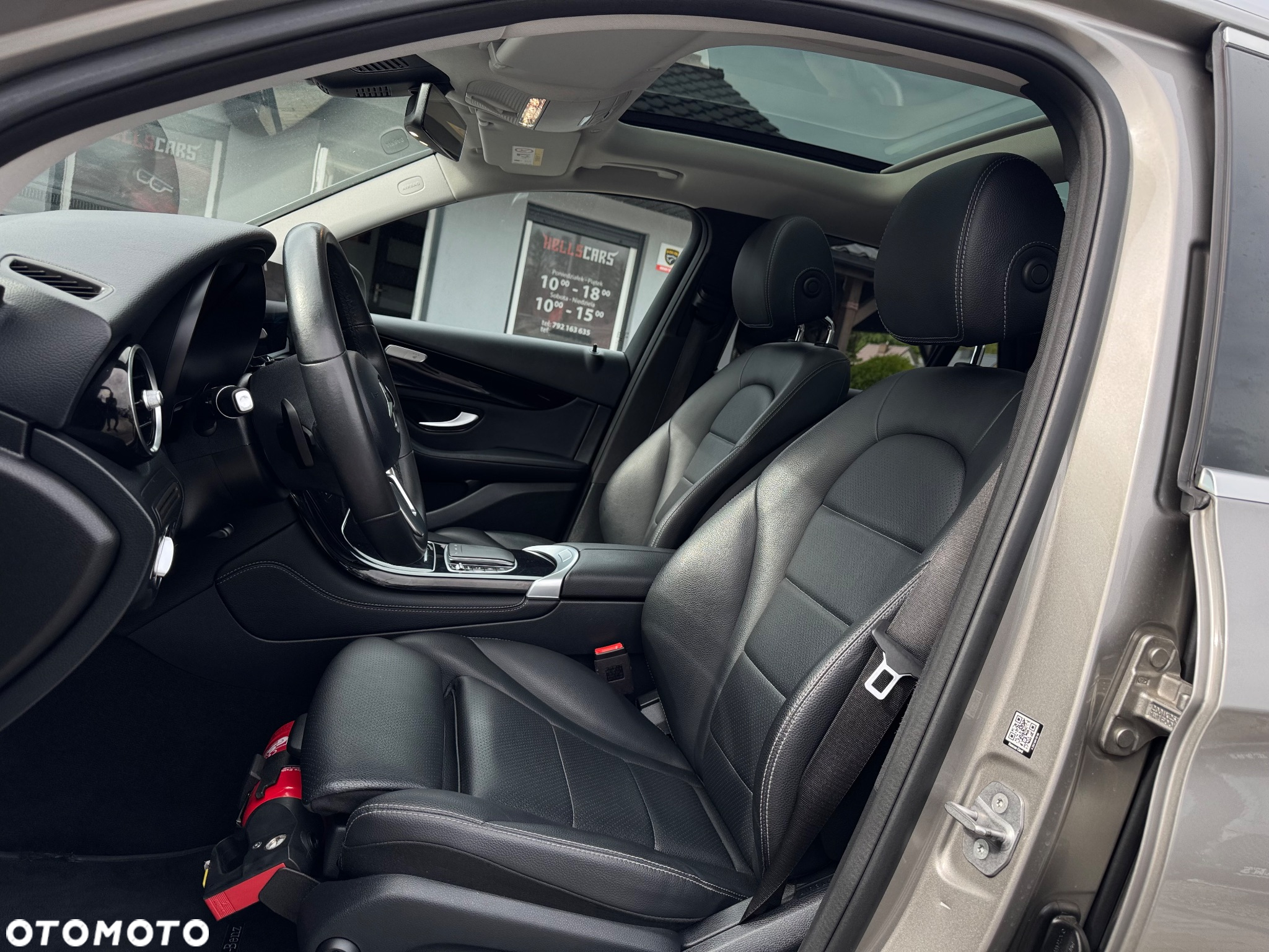 Mercedes-Benz GLC 200 d Business Edition - 35
