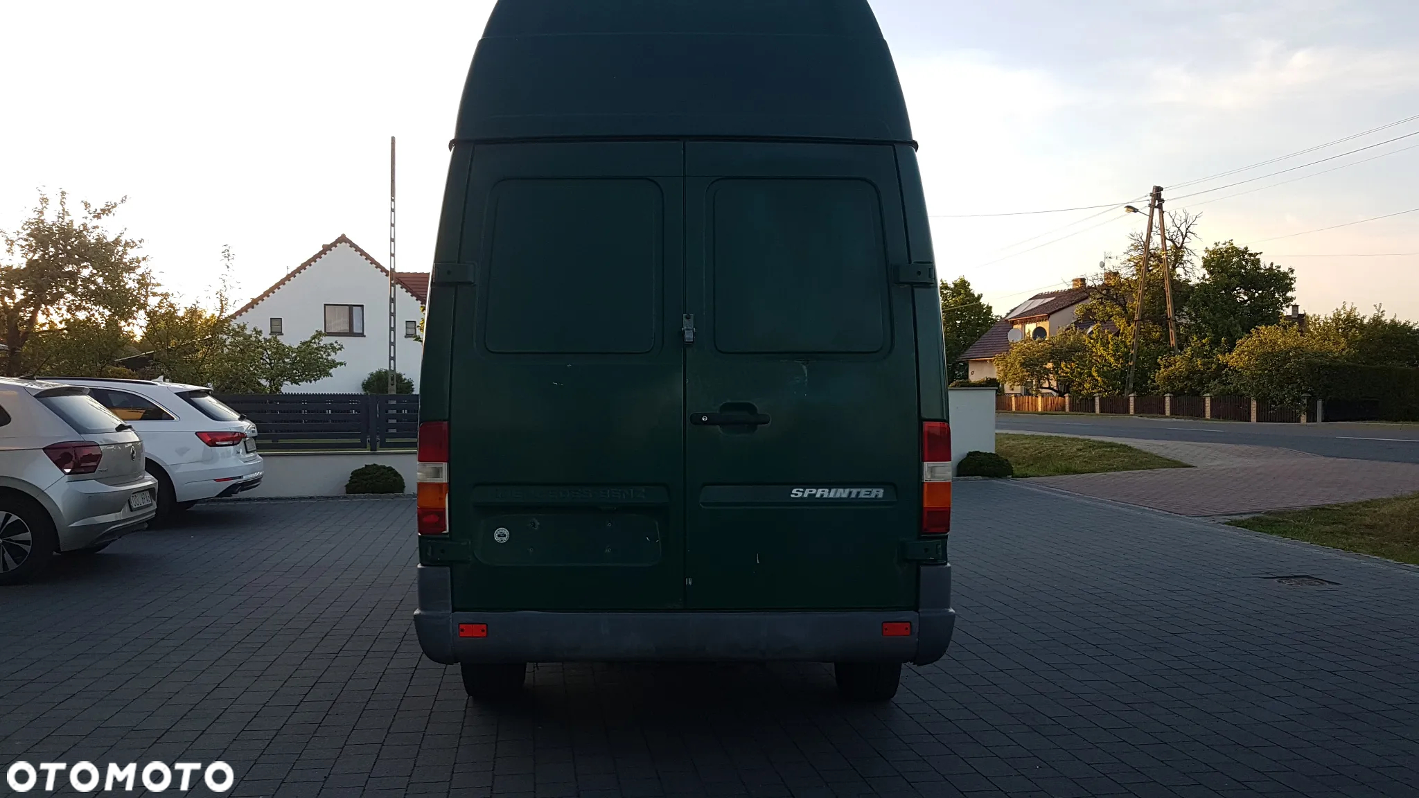 Mercedes-Benz SPRINTER - 32
