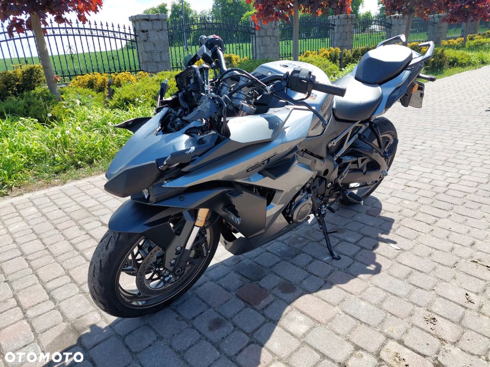Suzuki GSX 1000 - 1