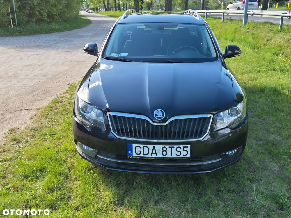 Skoda Superb 2.0 TDI Ambition DSG - 34
