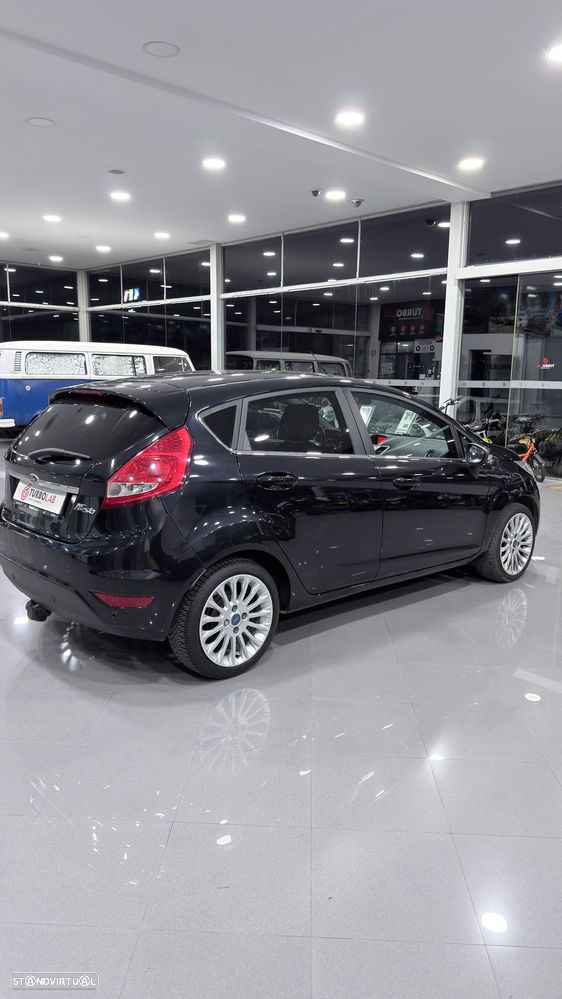 Ford Fiesta - 6