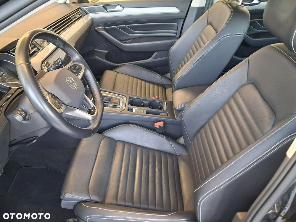 Volkswagen Passat Variant - 12