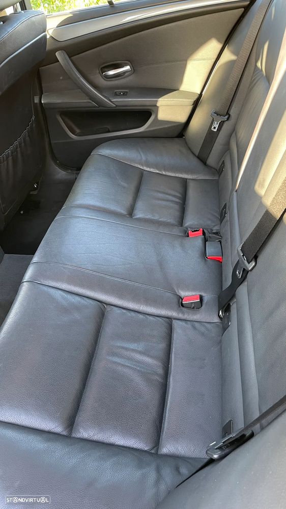 BMW 520 d Touring - 12