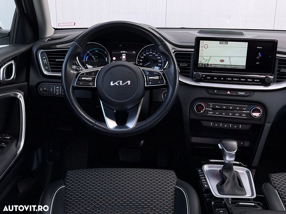 Kia XCeed 1.6 GDI 6DCT PHEV Vision - 28