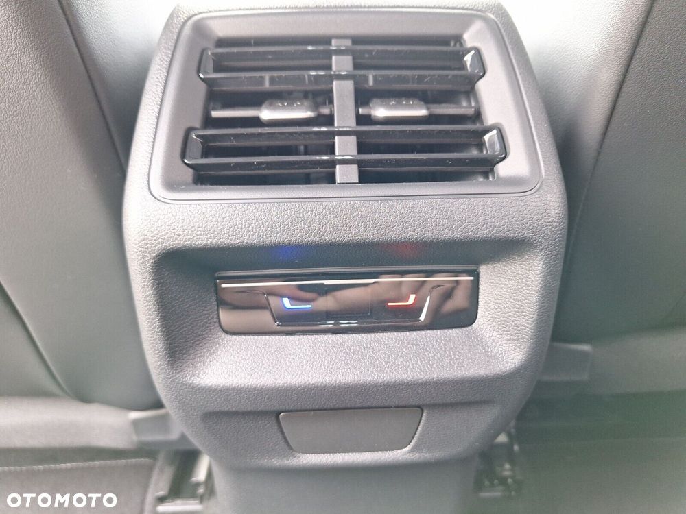 Volkswagen Tiguan - 24