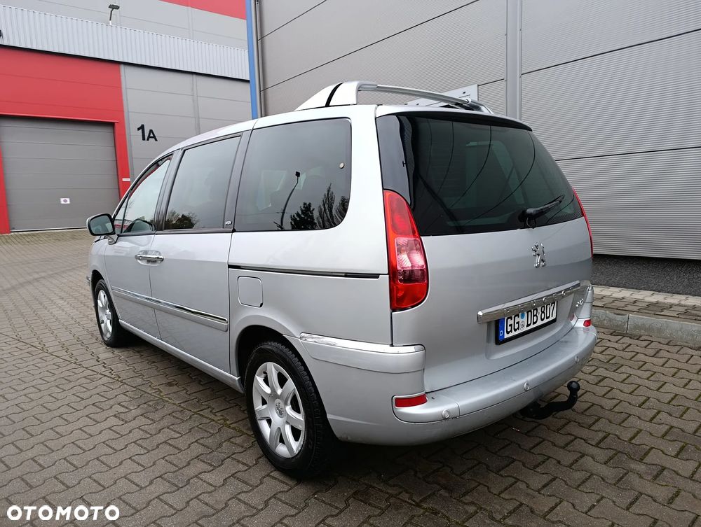 Peugeot 807 HDi 135 Family - 23