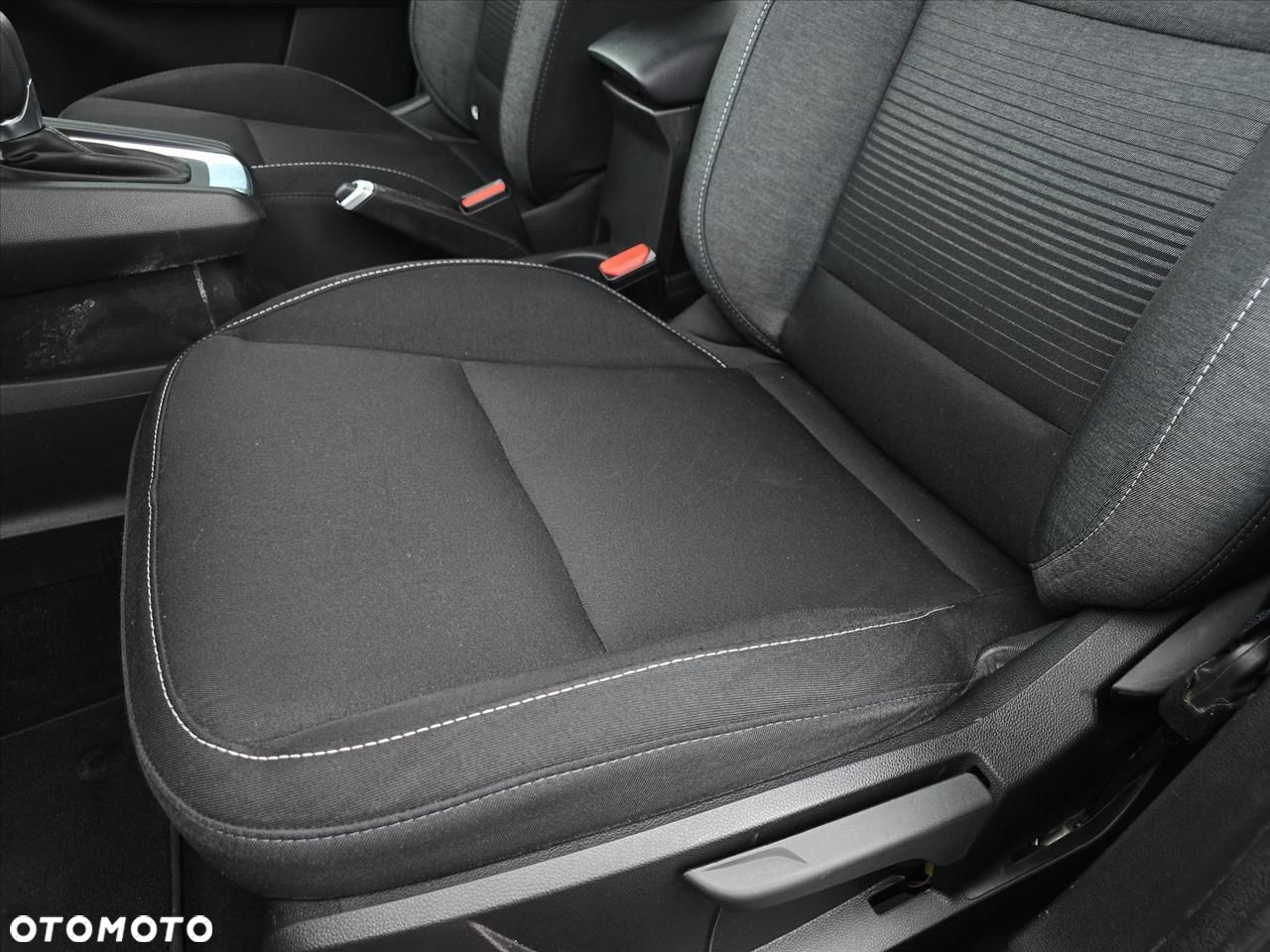 Renault Captur - 16