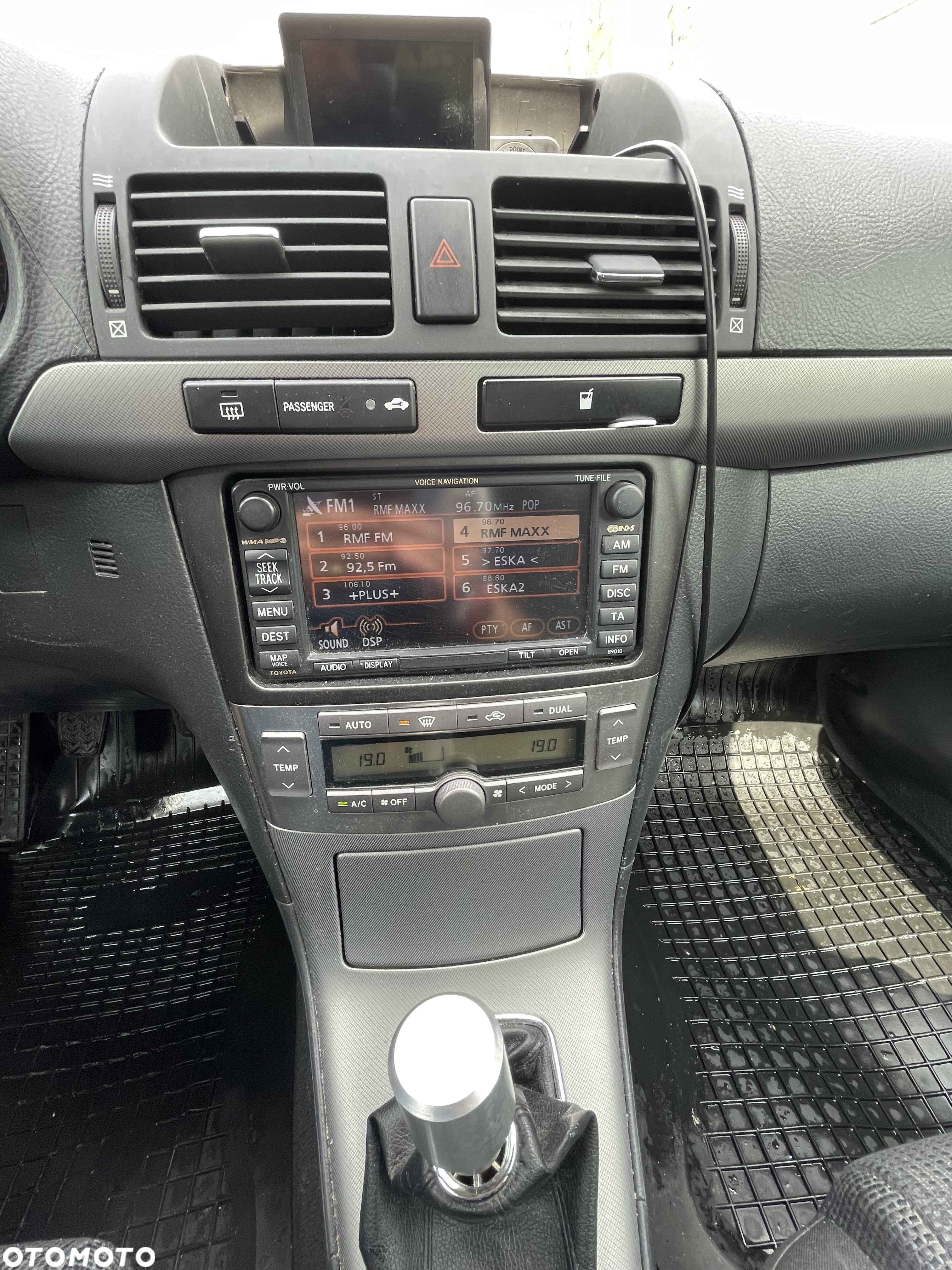 Toyota Avensis 1.8 VVT-i Sol - 11